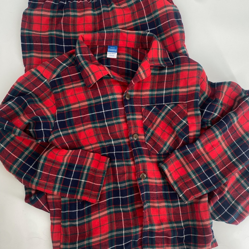 Pre-Owned Old Navy Unisex Pajamas – Size S (6–7)
